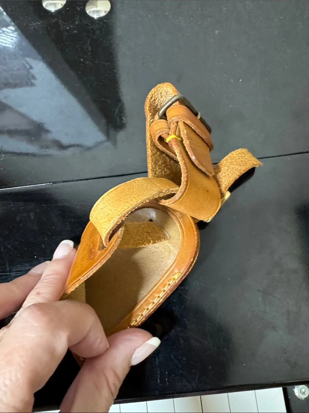 Louis Vuitton Original Brown Leather  Luggage Tag & Poignet Set